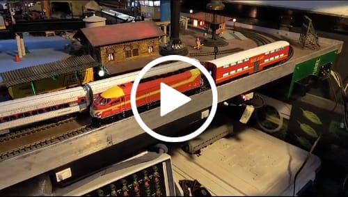 Customer video review of Atlas 10004161 HO MP-36 GOLD METRA [ROCK ISLAND HERITAGE] #425
