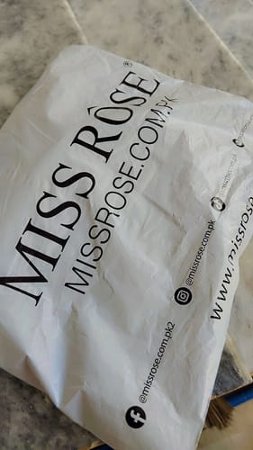 Customer photo review of Miss Rose Silk Flawless Foundation