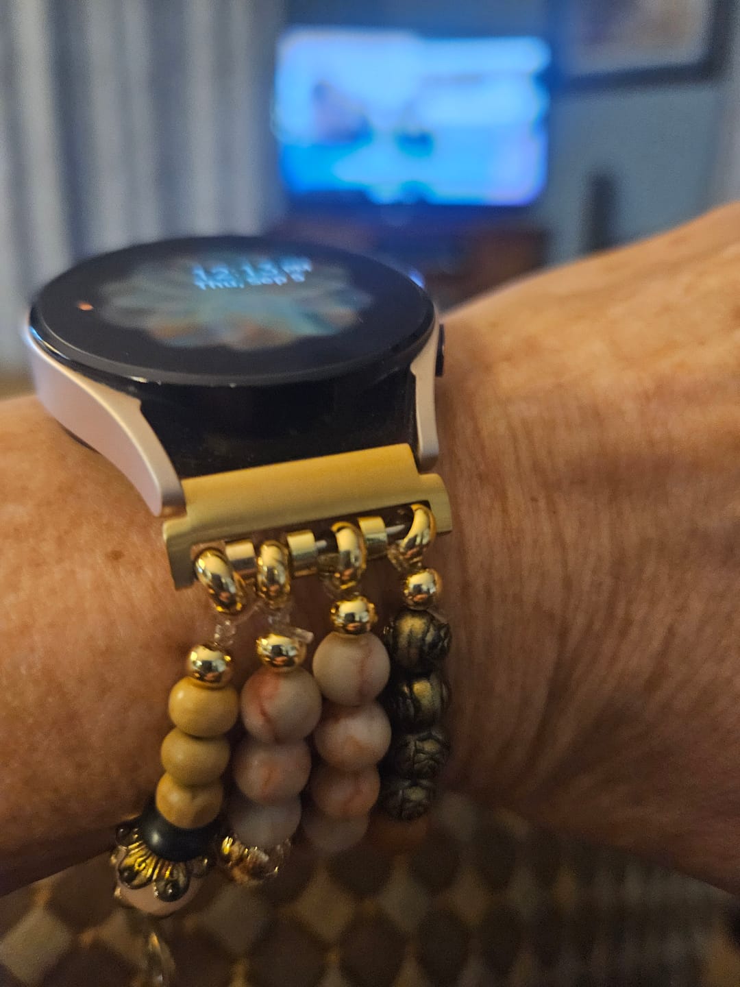 Customer photo review of Samsung Galaxy 4, 5, & 6 Watch Strap