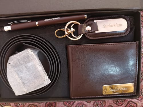 Customer photo review of Personalized Wallet, Keychain, Pen & Belt Gift Set for Men