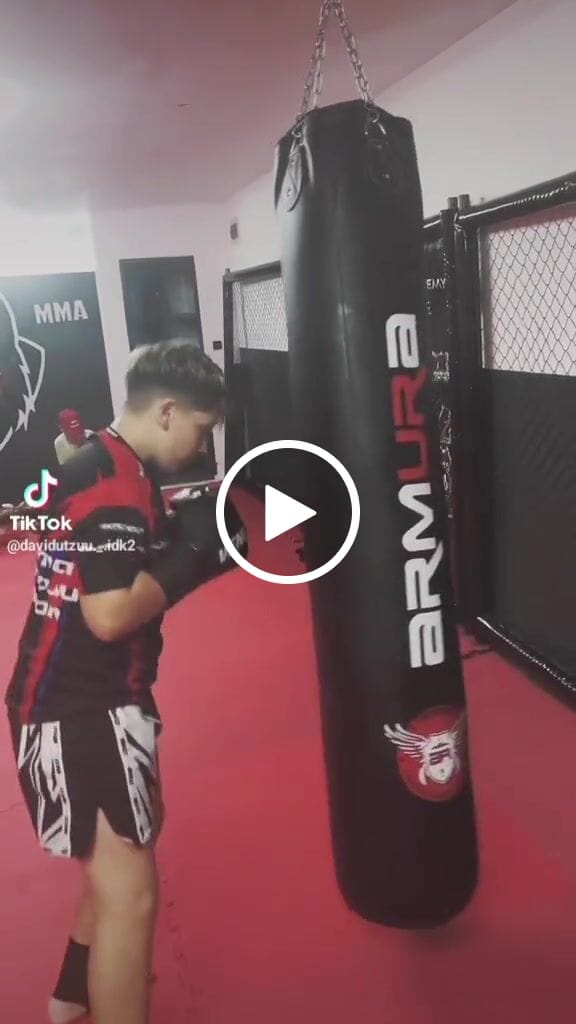 Customer video review of Glezniere Knockout GEL