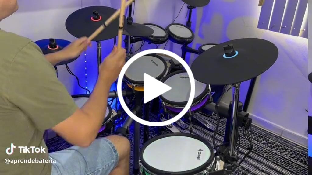 Customer video review of Donner BackBeat Batterie électronique avec lumières LED personnalisables et écran tactile de 7 pouces