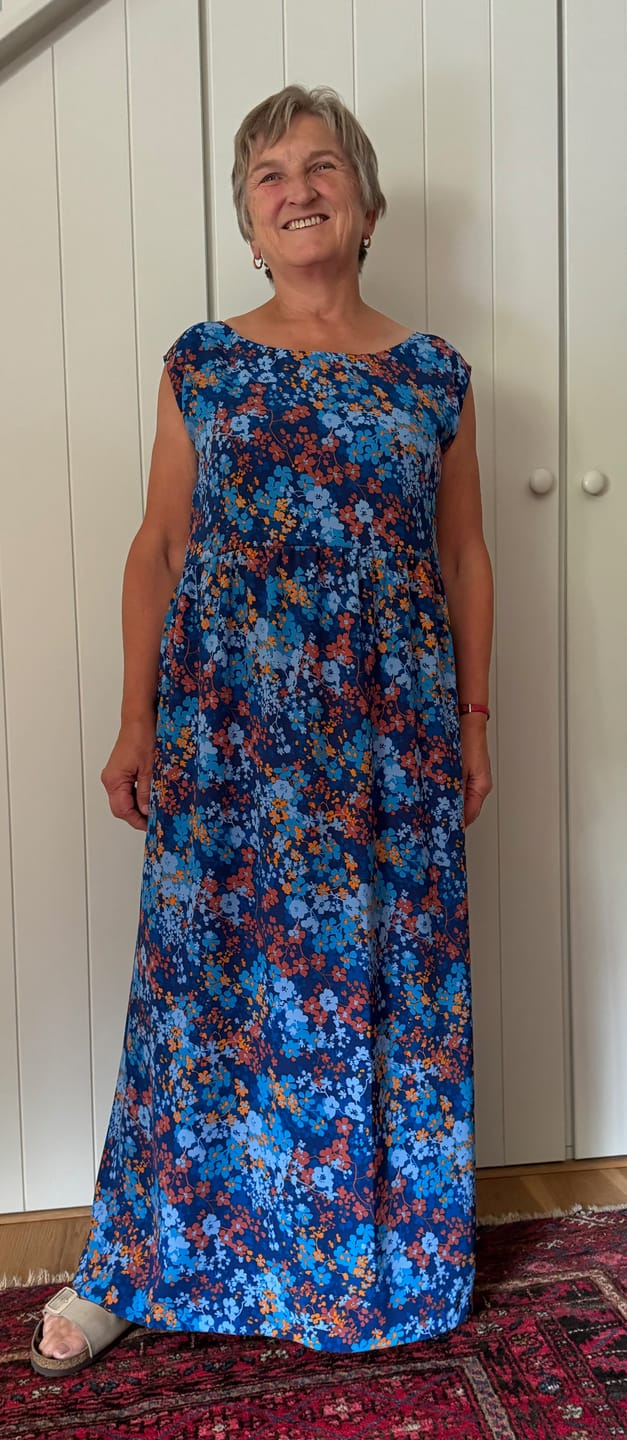 Customer photo review of Blossoming Flowers Polyester Crepe Fabric