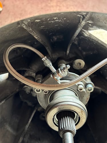 Customer photo review of M10 x 1 Banjo Bolt With Bleed Nipple