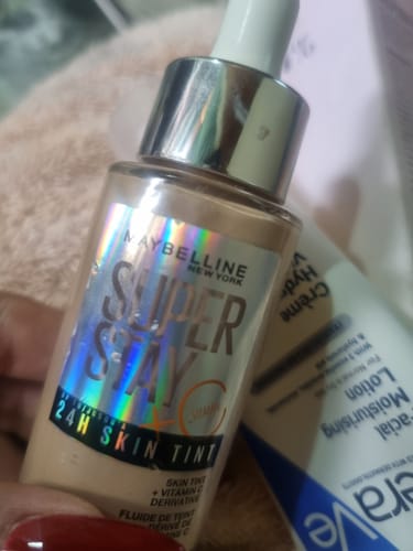 Customer photo review of Super Stay 24H Skin Tint + Vitamin C