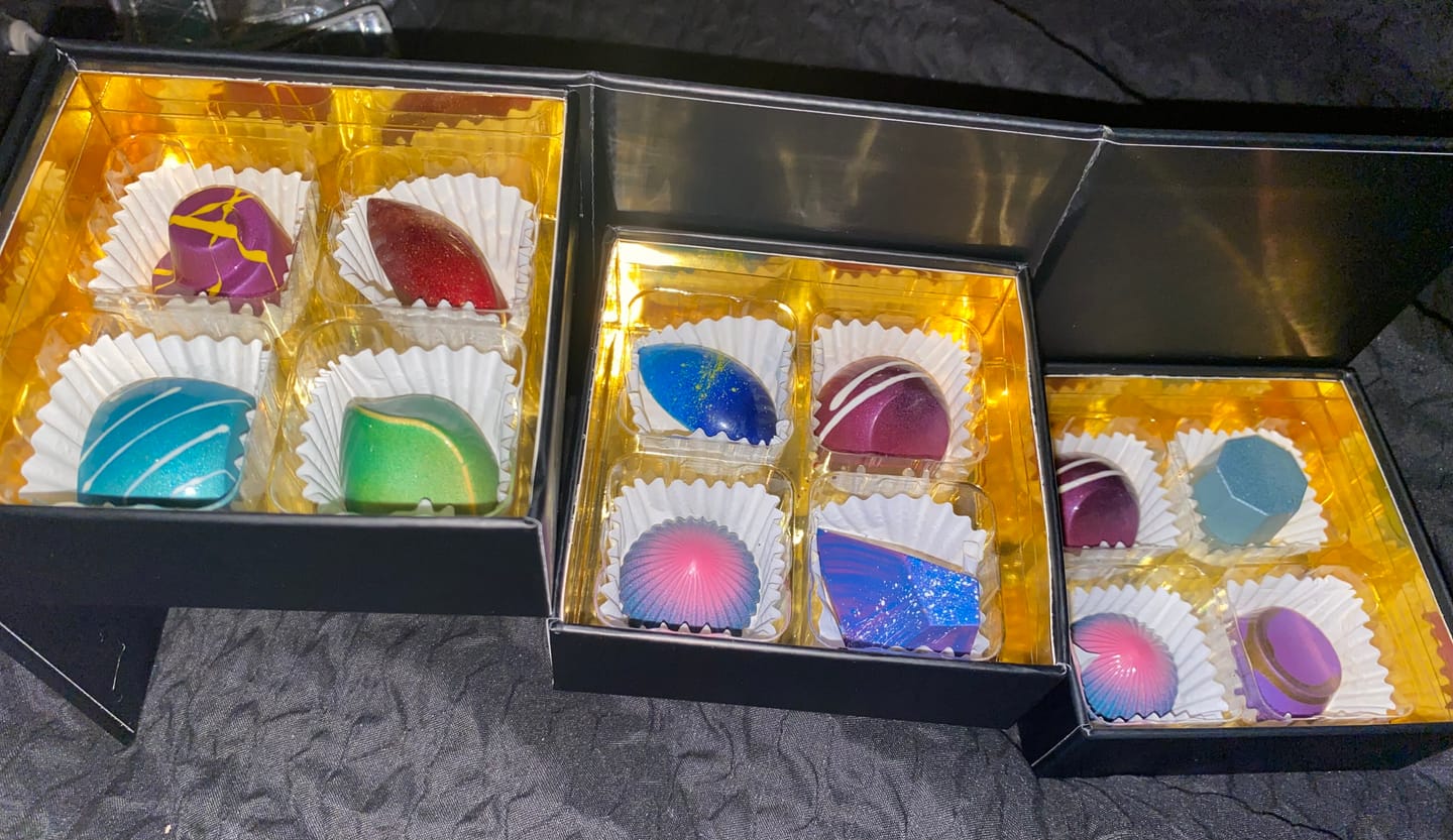 Customer photo review of 12 Piece - Build Your Own Box