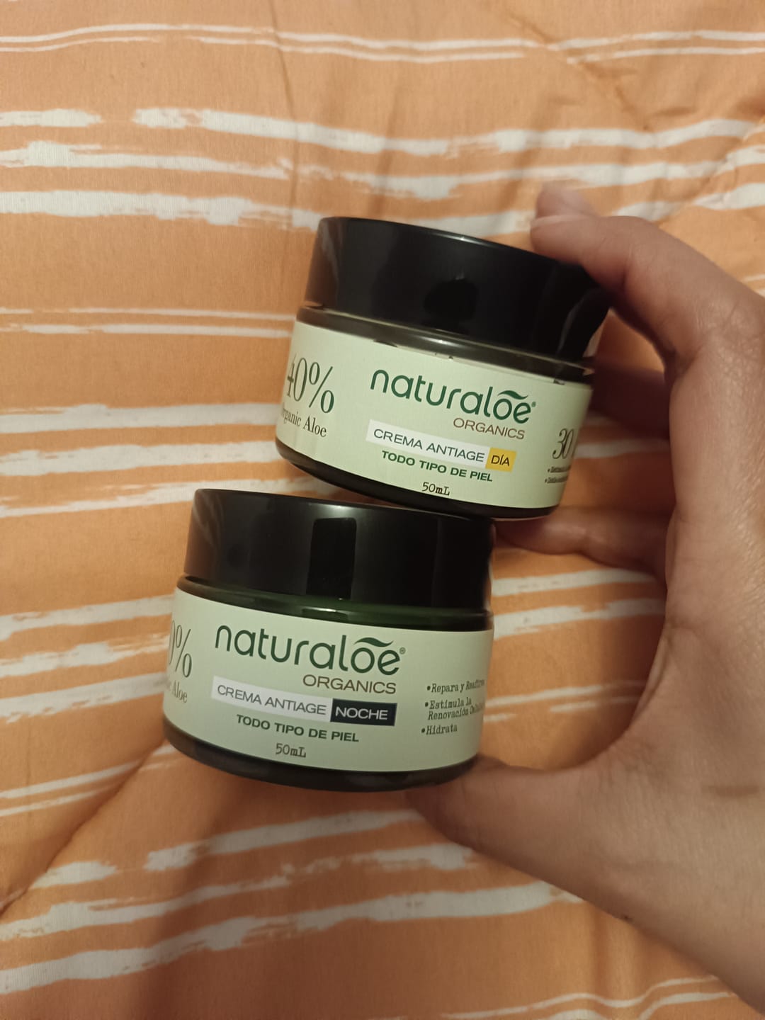 Customer photo review of Set Antiage Crema día SPF30 + Crema/Gel Noche
