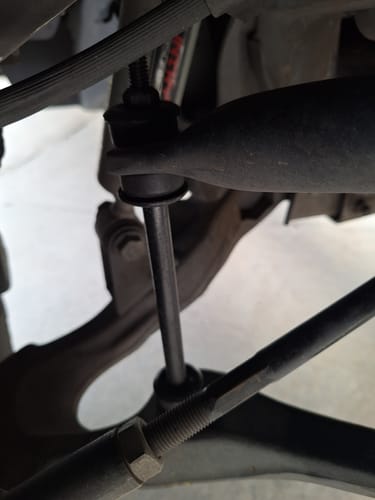 Customer photo review of BD Diesel Sway Bar End Link Upgrade Kit - 01-19 Chevy Silverado/GMC Sierra 2500HD/3500HD