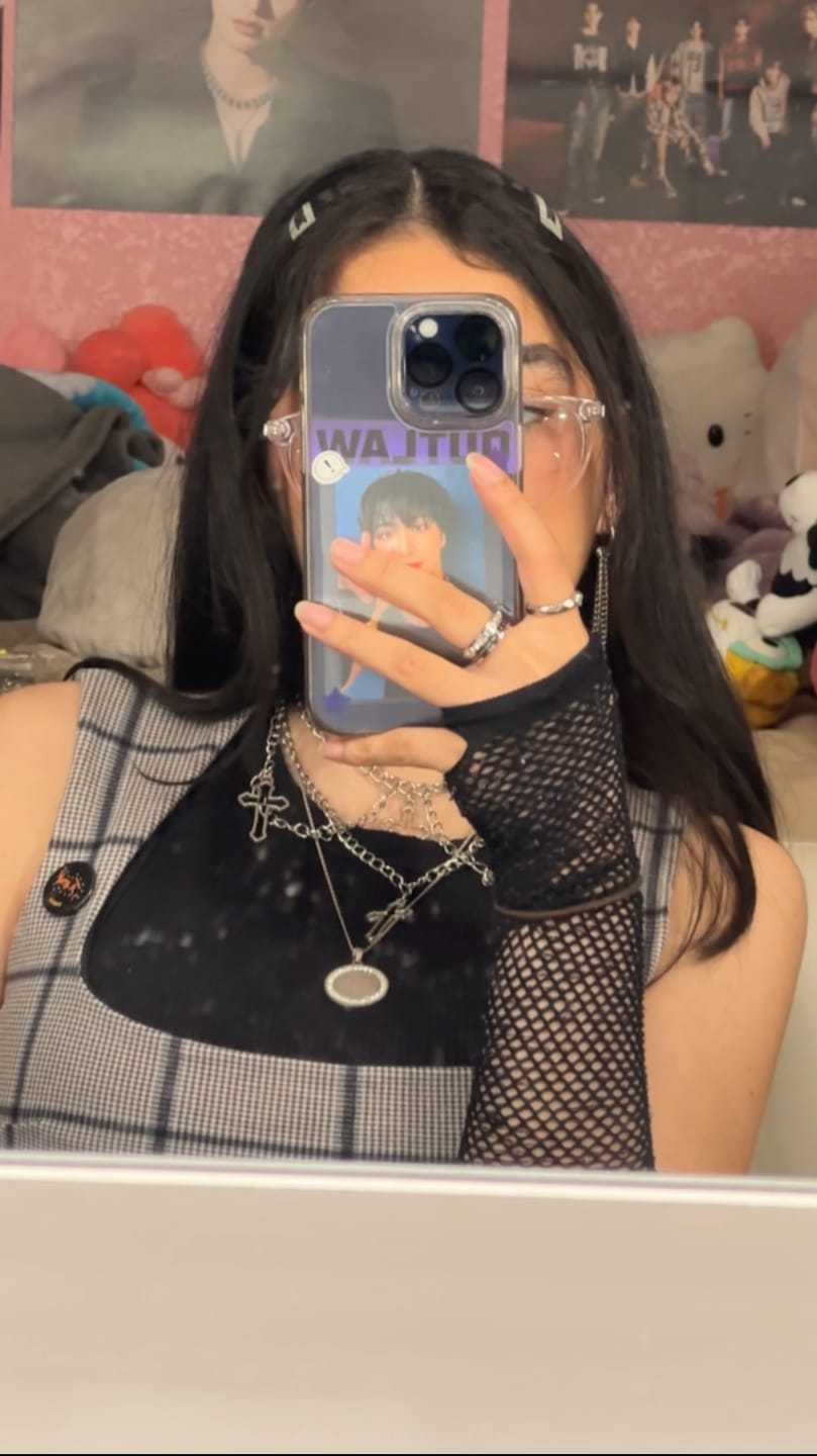 Customer photo review of Stray Kids matching ring collection