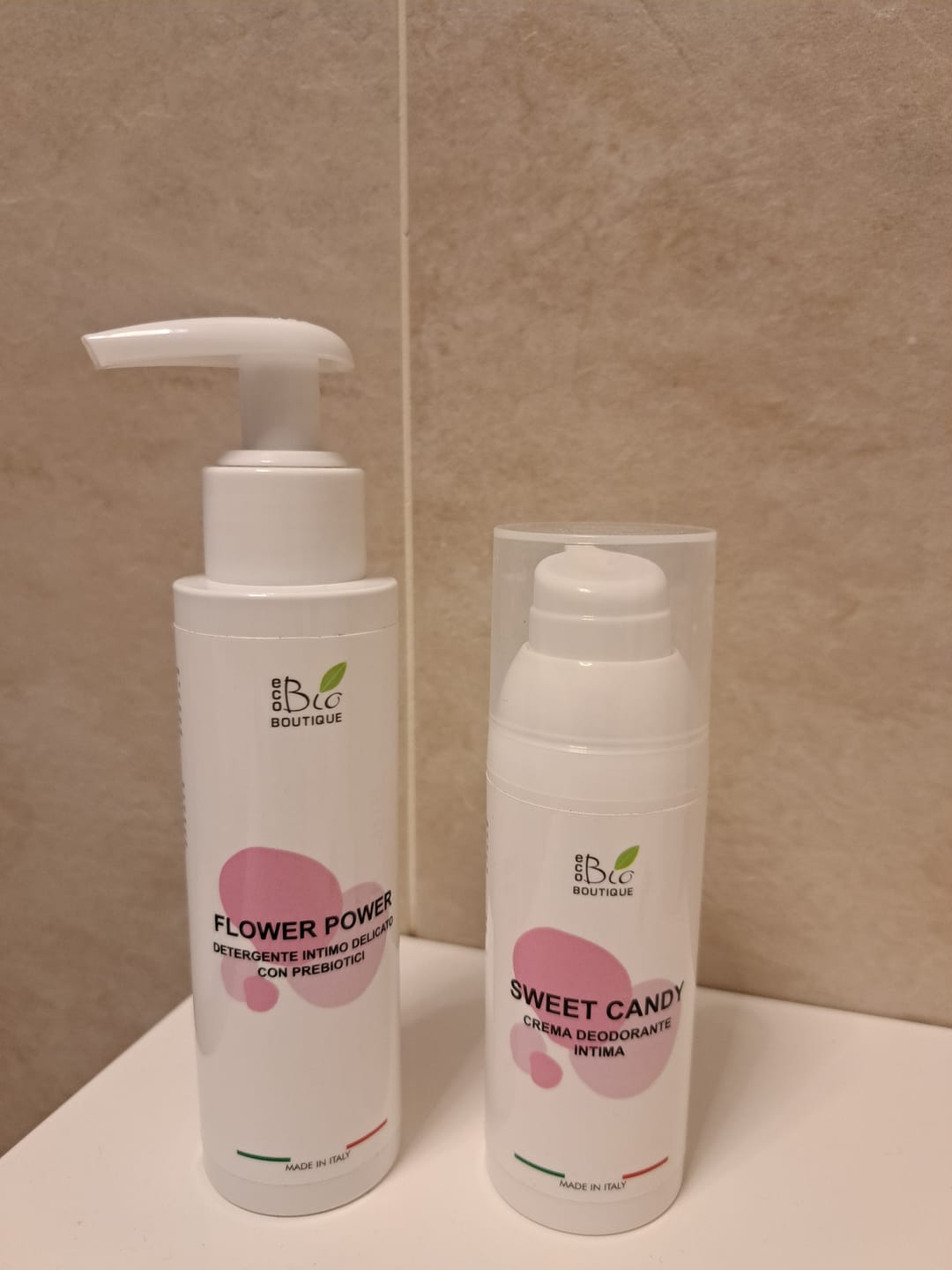 Customer photo review of V Skincare Kit