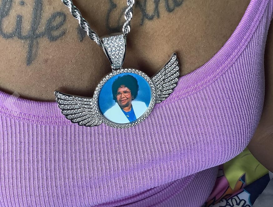 Customer photo review of ANGEL VIRTUE-WINGS CUSTOM PHOTO NECKLACE