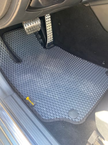 Customer photo review of Dywaniki samochodowe na zamówienie - Przód i tył