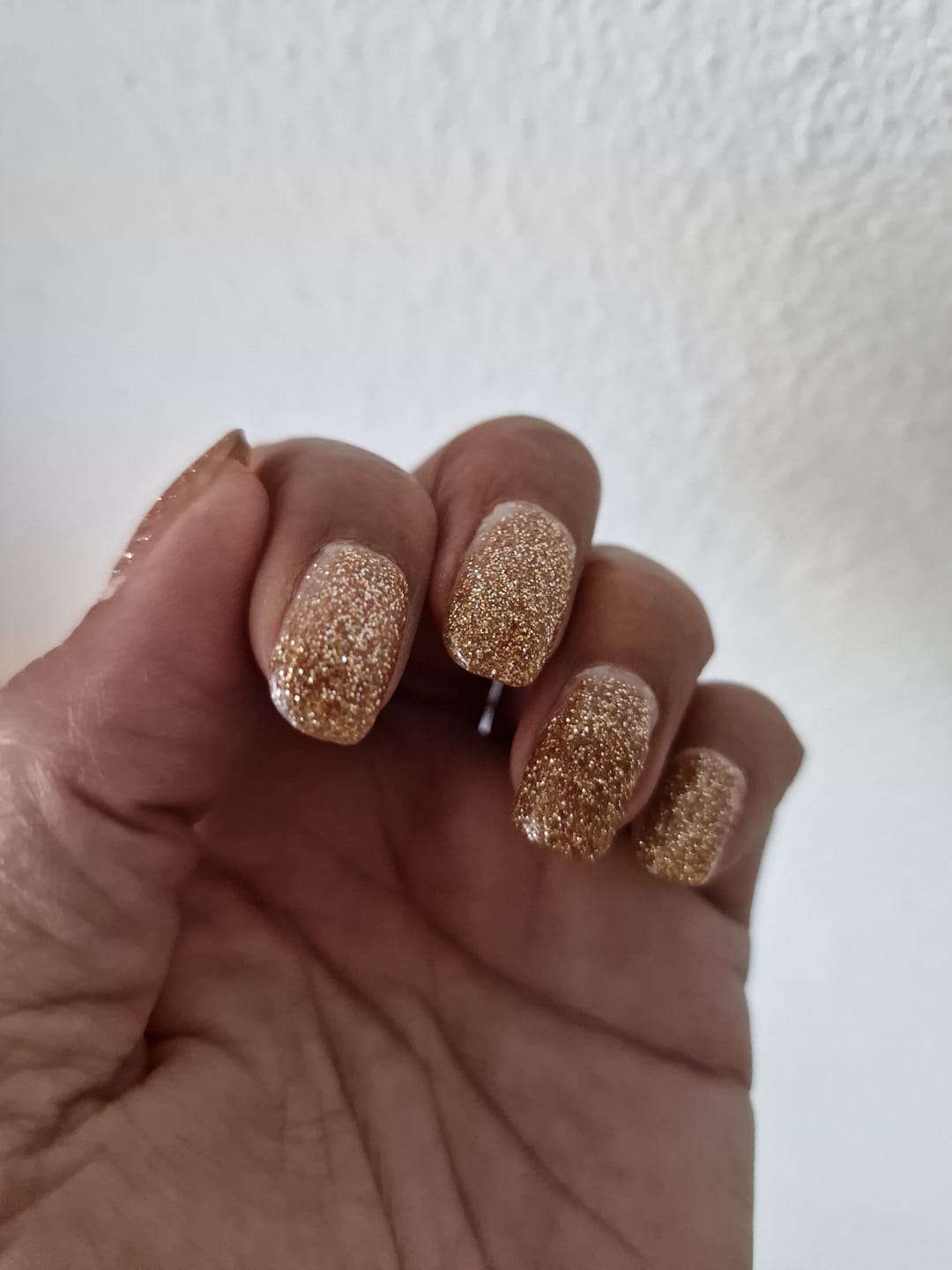 Customer photo review of Champagne Gold Dipping Powder