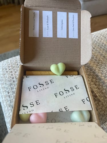 Customer photo review of Build Your Own Box of Wax Melts - 16 Pack
