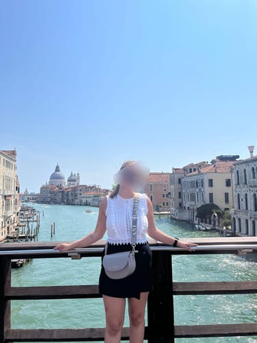 Customer photo review of KANA - TAUPE