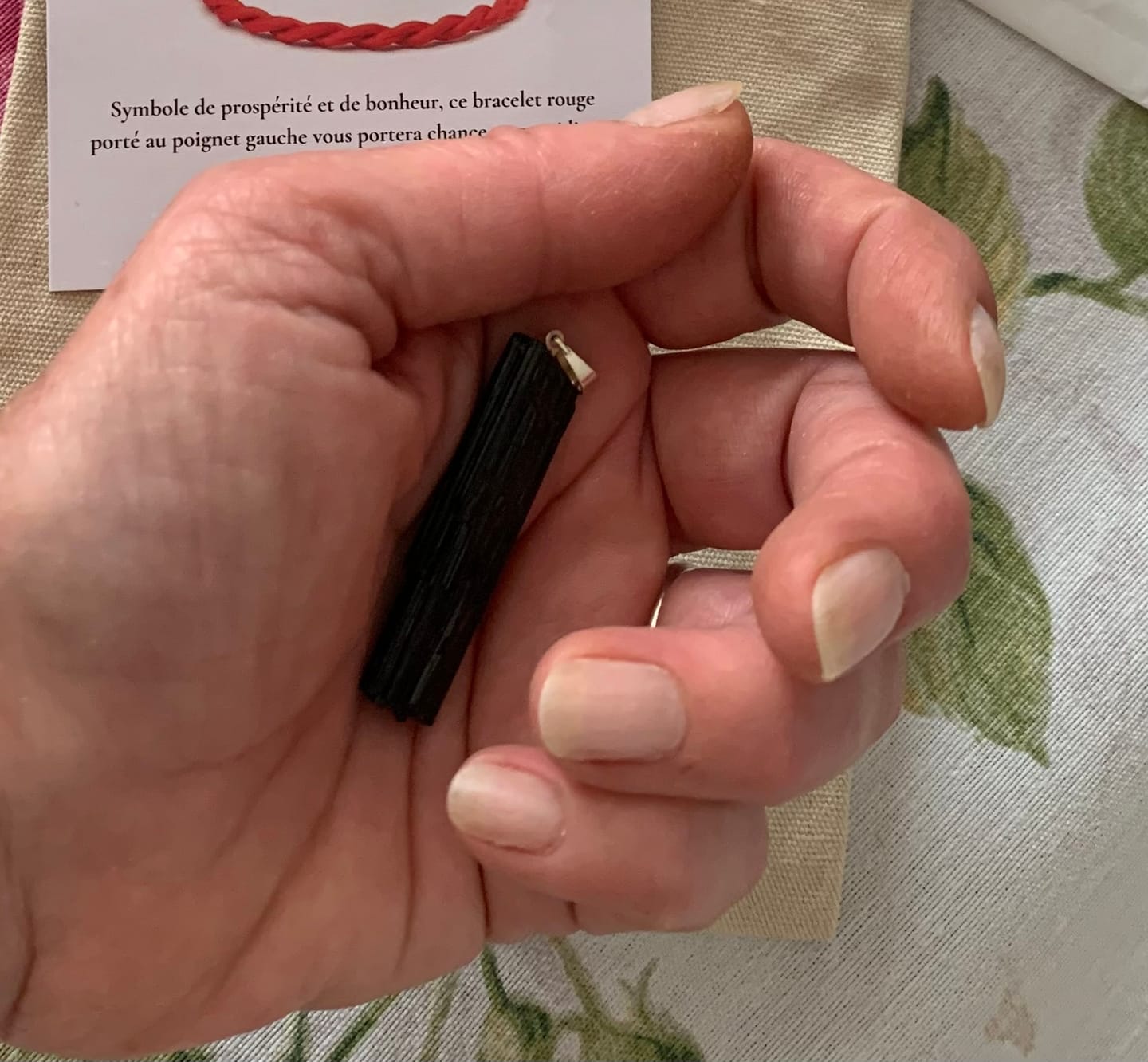 Customer photo review of Pendentif Tourmaline noire brute