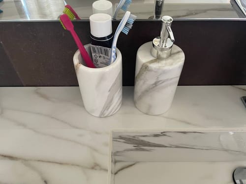 Customer photo review of Porta Spazzolino in Marmo Calacatta
