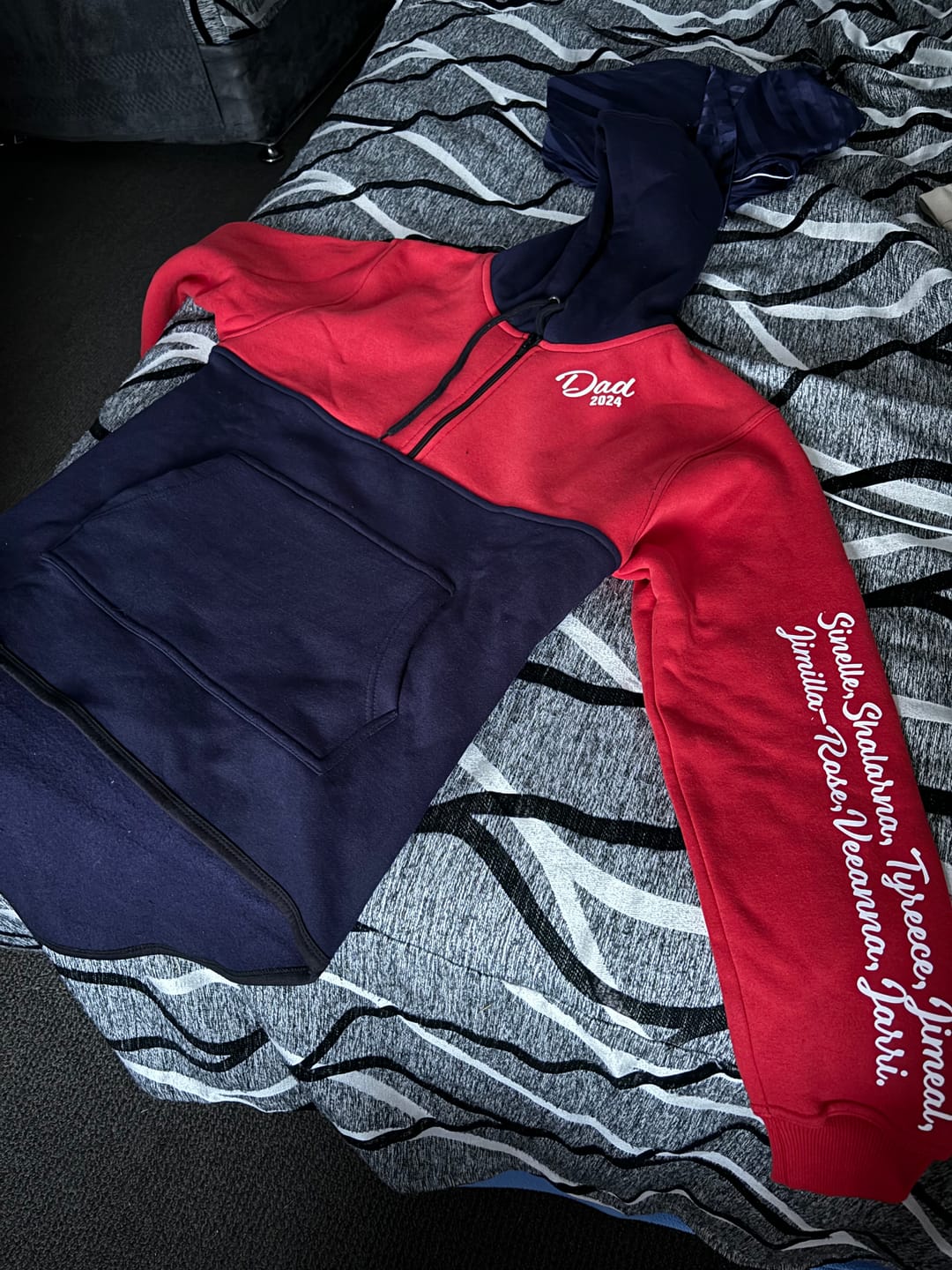 Customer photo review of Dad's Day Gift Box | Hoody & Stubby Holder
