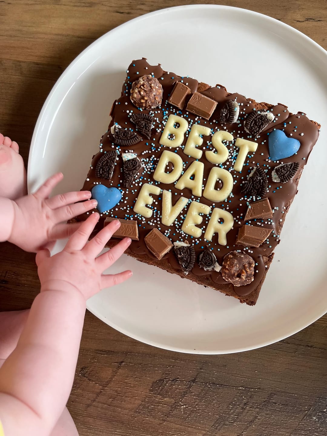 Customer photo review of Custom message fathers day brownie