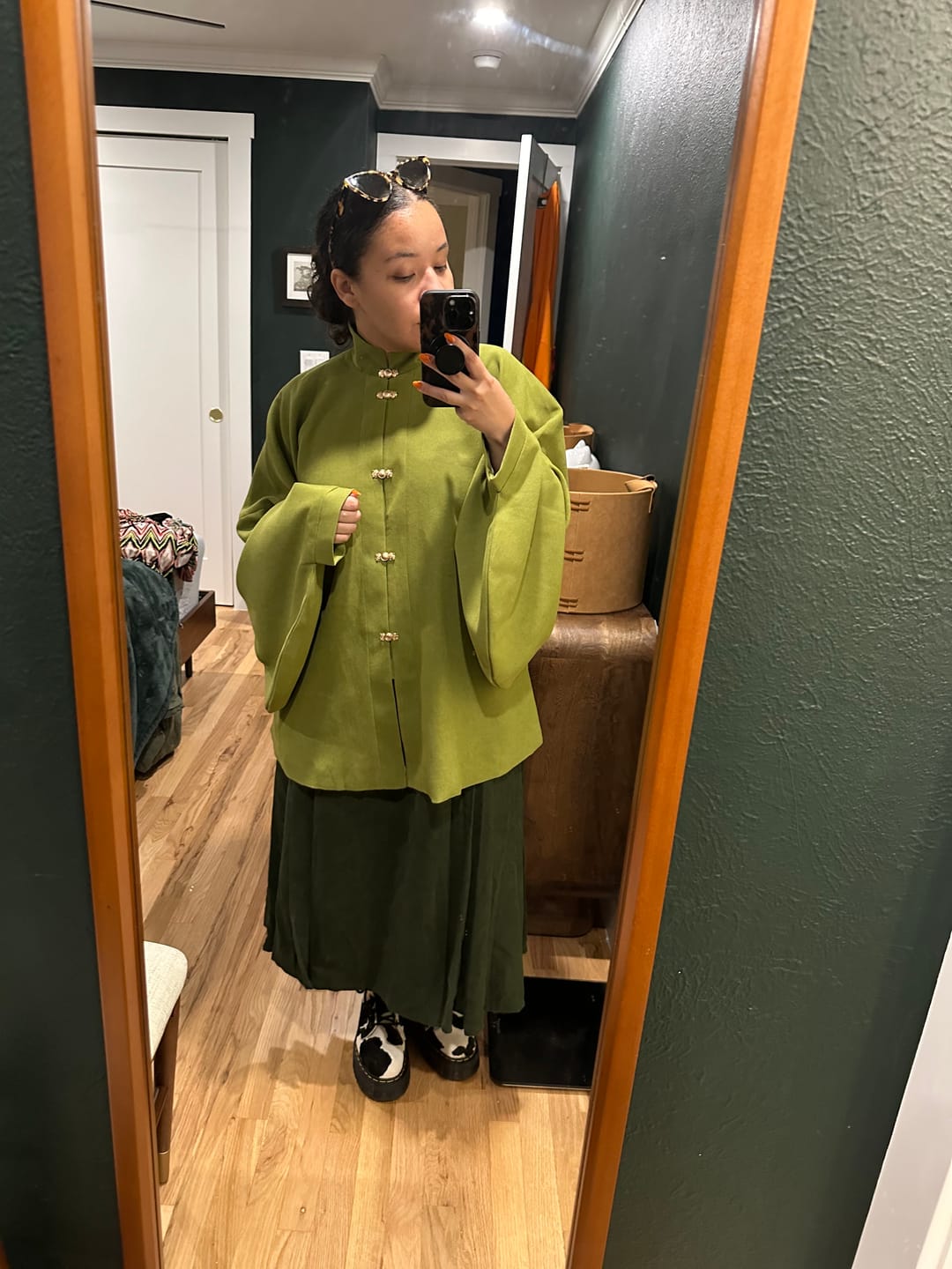 Customer photo review of Sen Lin 森林 Forest Fairy Modernized Ming Dynasty Liling Top & Easy-Wear Mamian Set