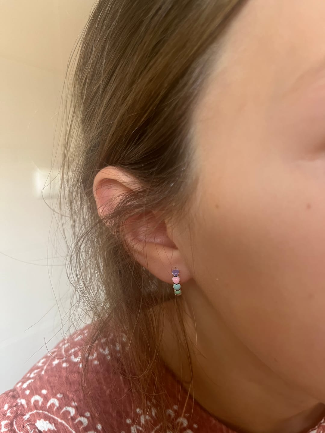 Customer photo review of Pendientes Colorful Love