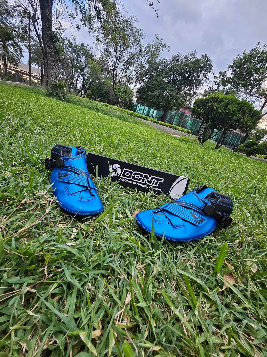 Customer photo review of Luna Inline Speed Skates