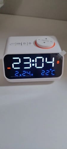 Customer photo review of Radio réveil moderne