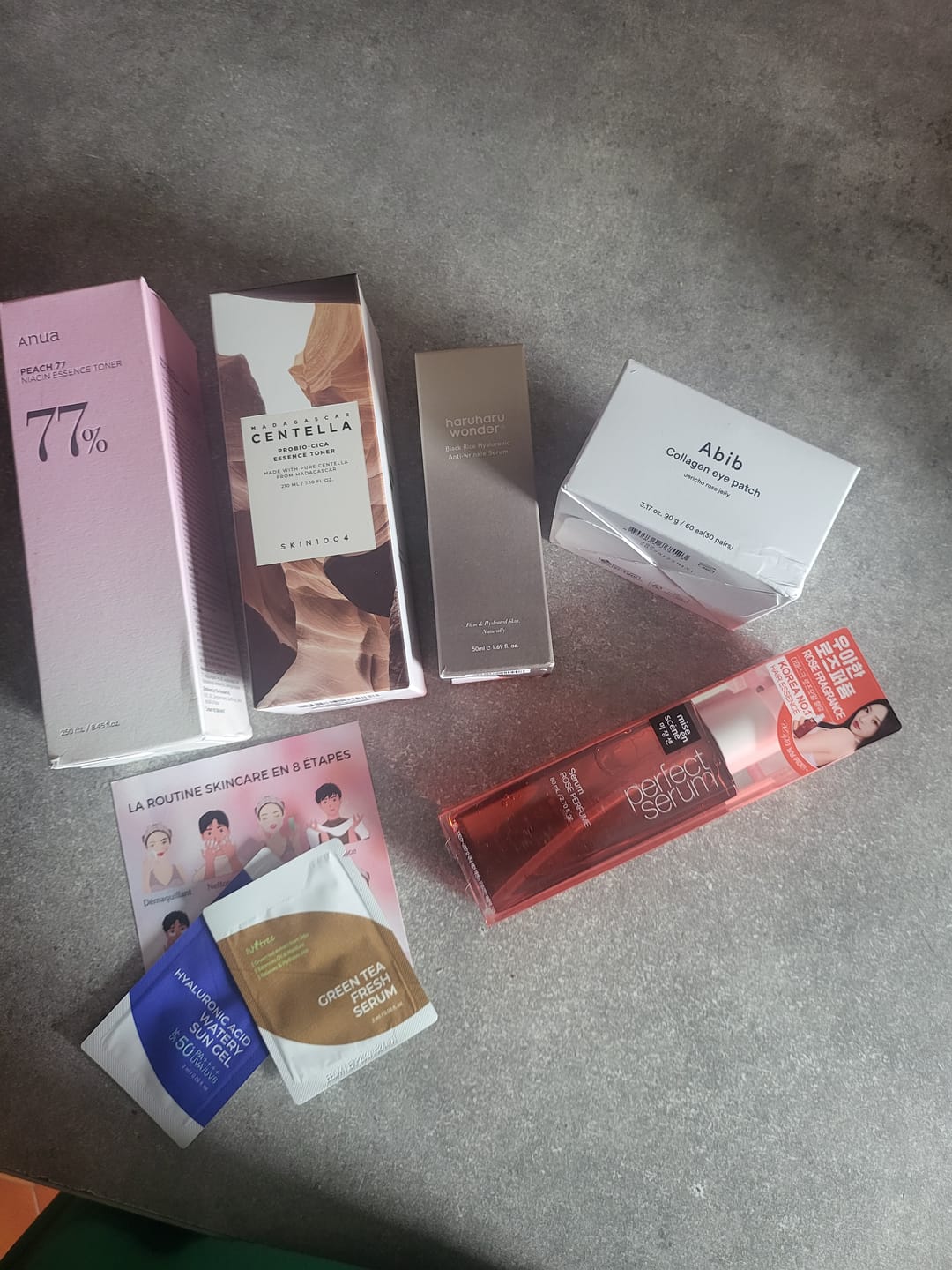 Customer photo review of Abib - Patchs pour les yeux au collagène et à la gelée de rose de Jéricho - 60pcs