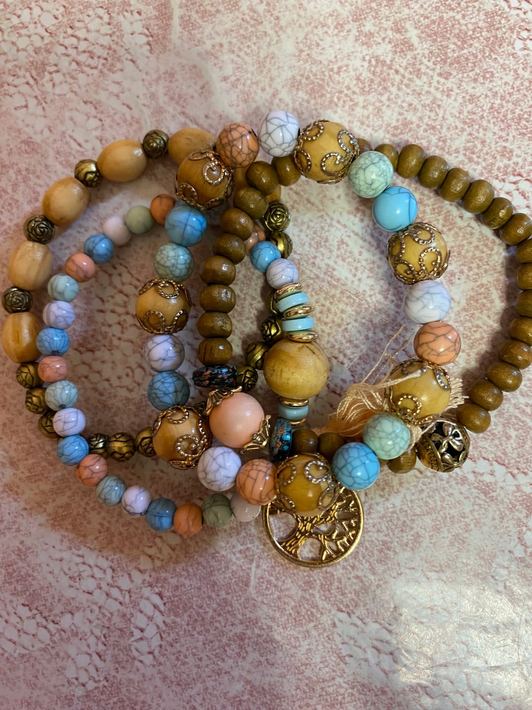 Customer photo review of Boho Baum des Lebens Charme Perlenarmband Set - Rose - 4er Set