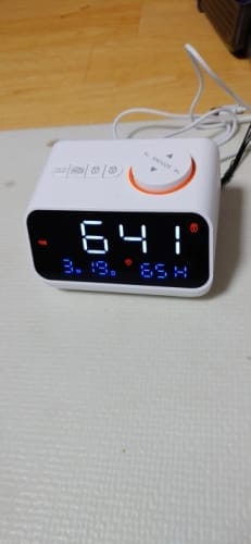 Customer photo review of Radio réveil moderne