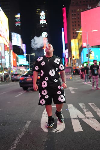 Customer photo review of Denim Tears Men's Black T-shirt