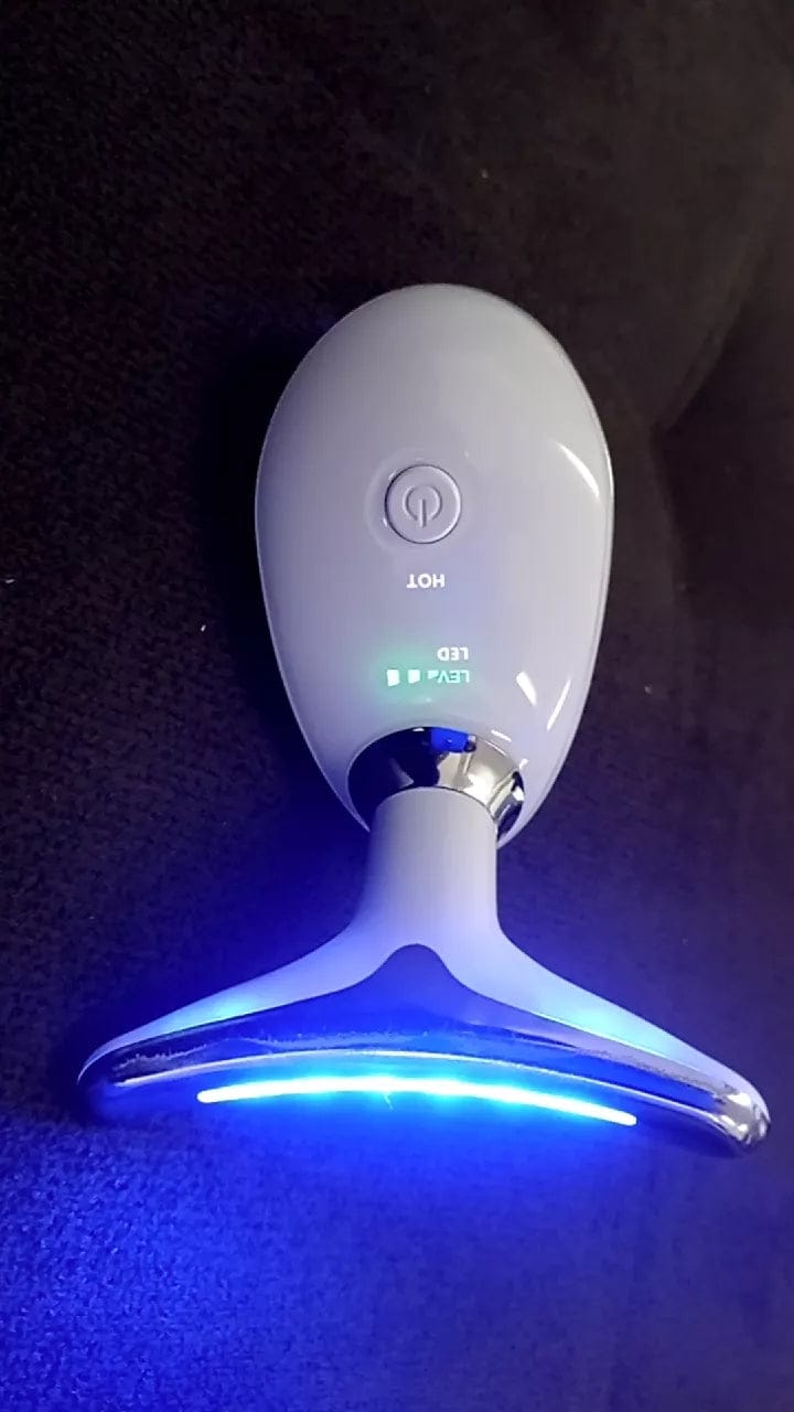 Customer photo review of Vibralift™ - Multifunktionel Nakke- og Ansigtsmassager med LED-terapi, Sonic Vibration og Varmebehandling