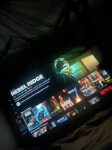 Customer photo review of MovieHub™ Ultra HD Gaming Bundle