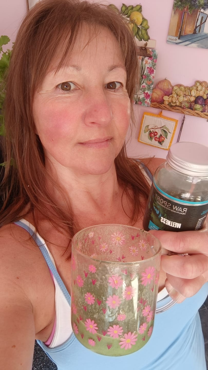 Customer photo review of Pacifica HSN+ (Hair, Skin & Nails)