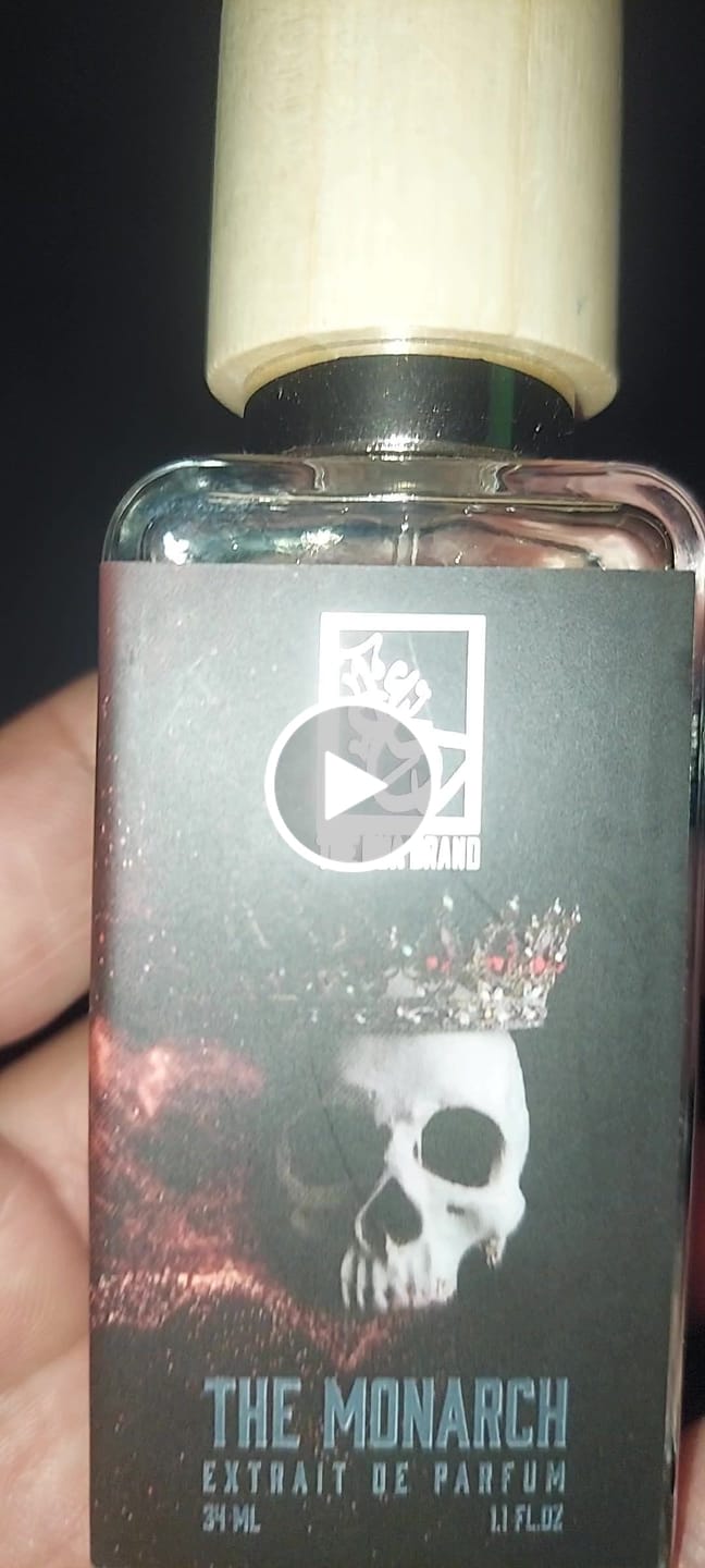 Customer video review of The Monarch