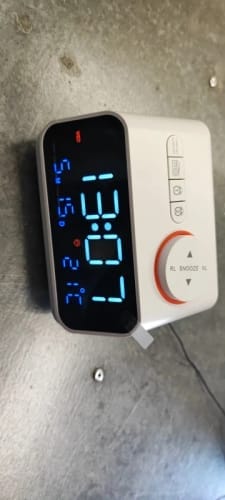 Customer photo review of Radio réveil moderne