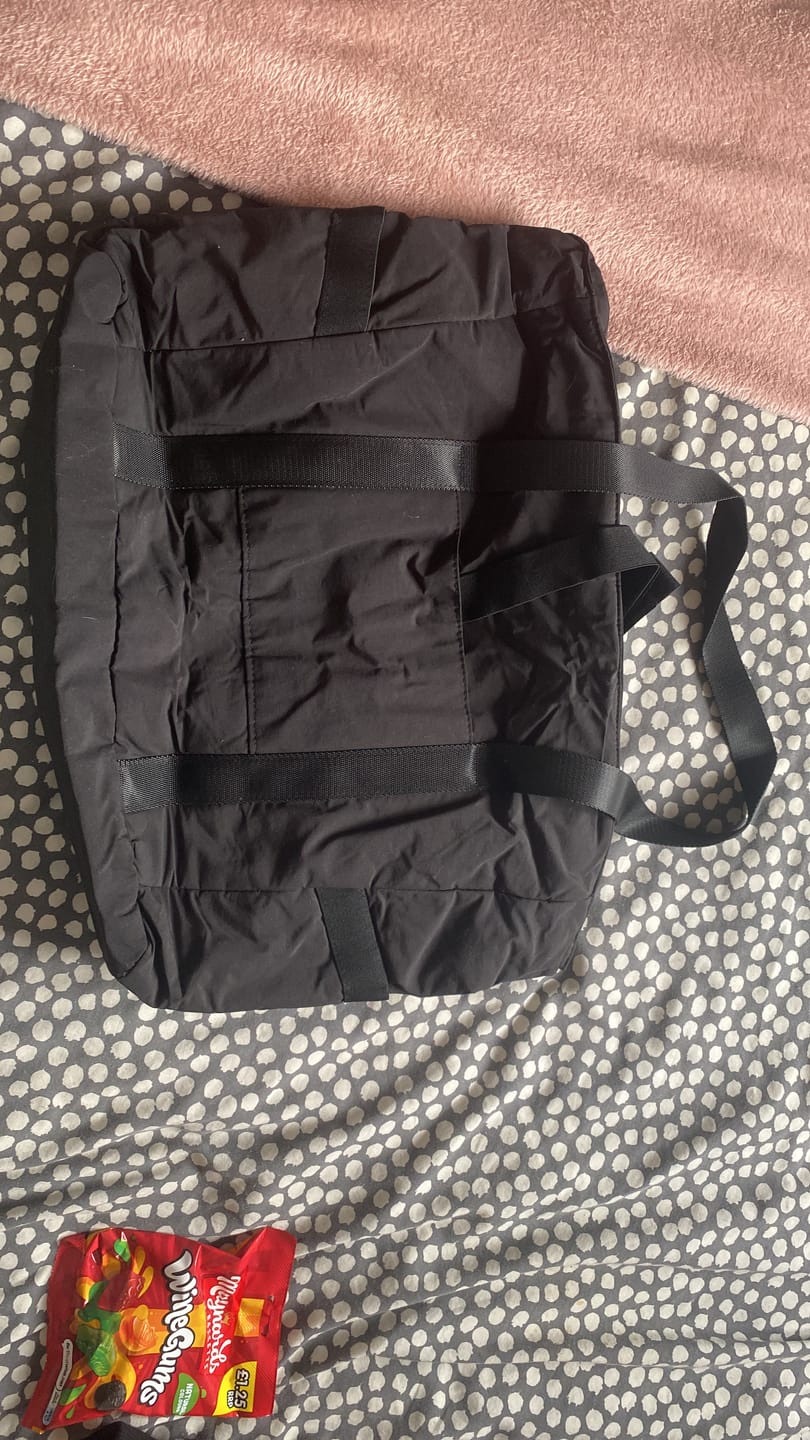 Customer photo review of Zoraesque 18L Tote