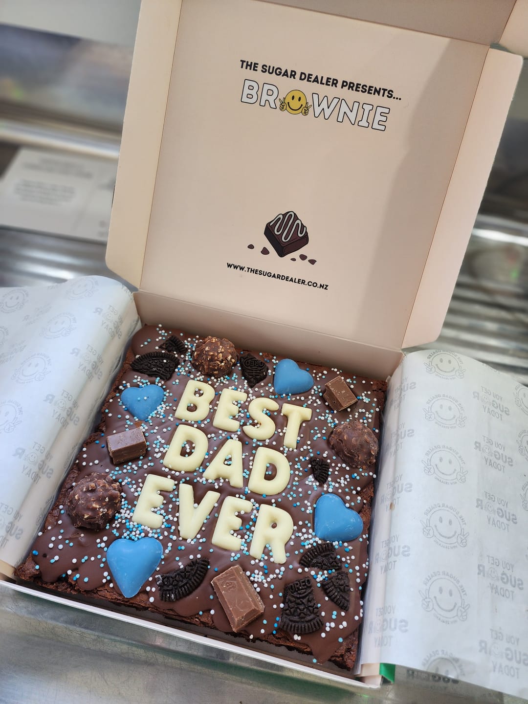 Customer photo review of Custom message fathers day brownie