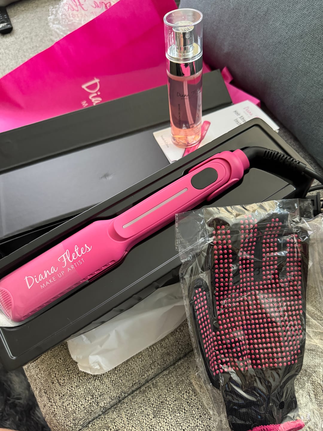 Customer photo review of SECADORA y CEPILLO  Moldeo Rápido Diana Fletes