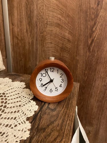 Customer photo review of Réveil bois naturel