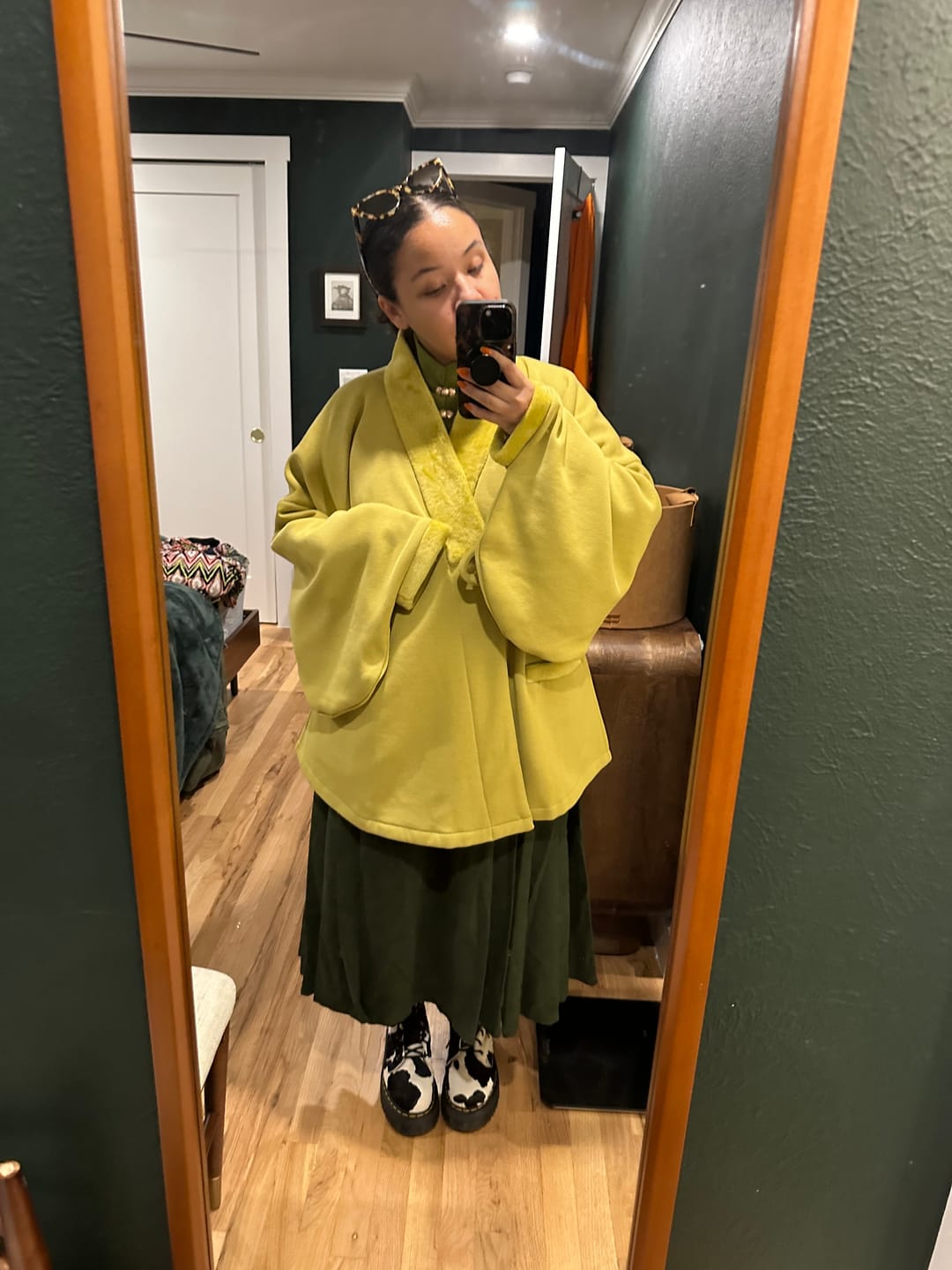 Customer photo review of Sen Lin 森林 Forest Fairy Modernized Ming Dynasty Liling Top & Easy-Wear Mamian Set