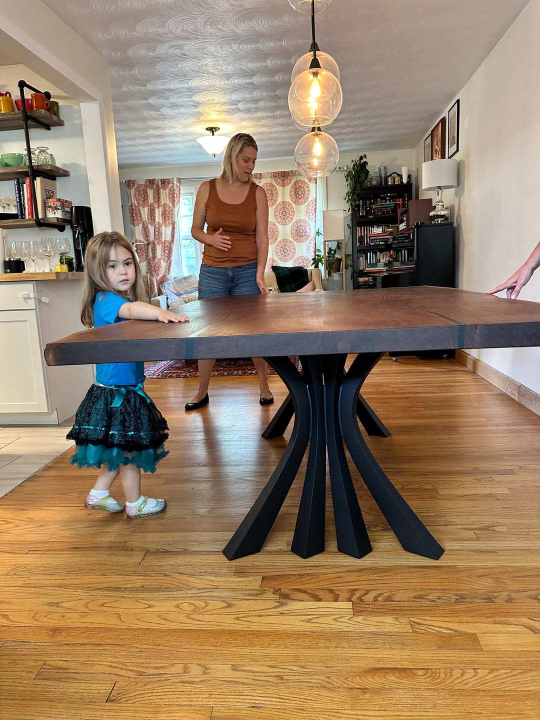 Customer photo review of Furniture Legs 420 Akro 28H Metal Handmade Dining Table Legs