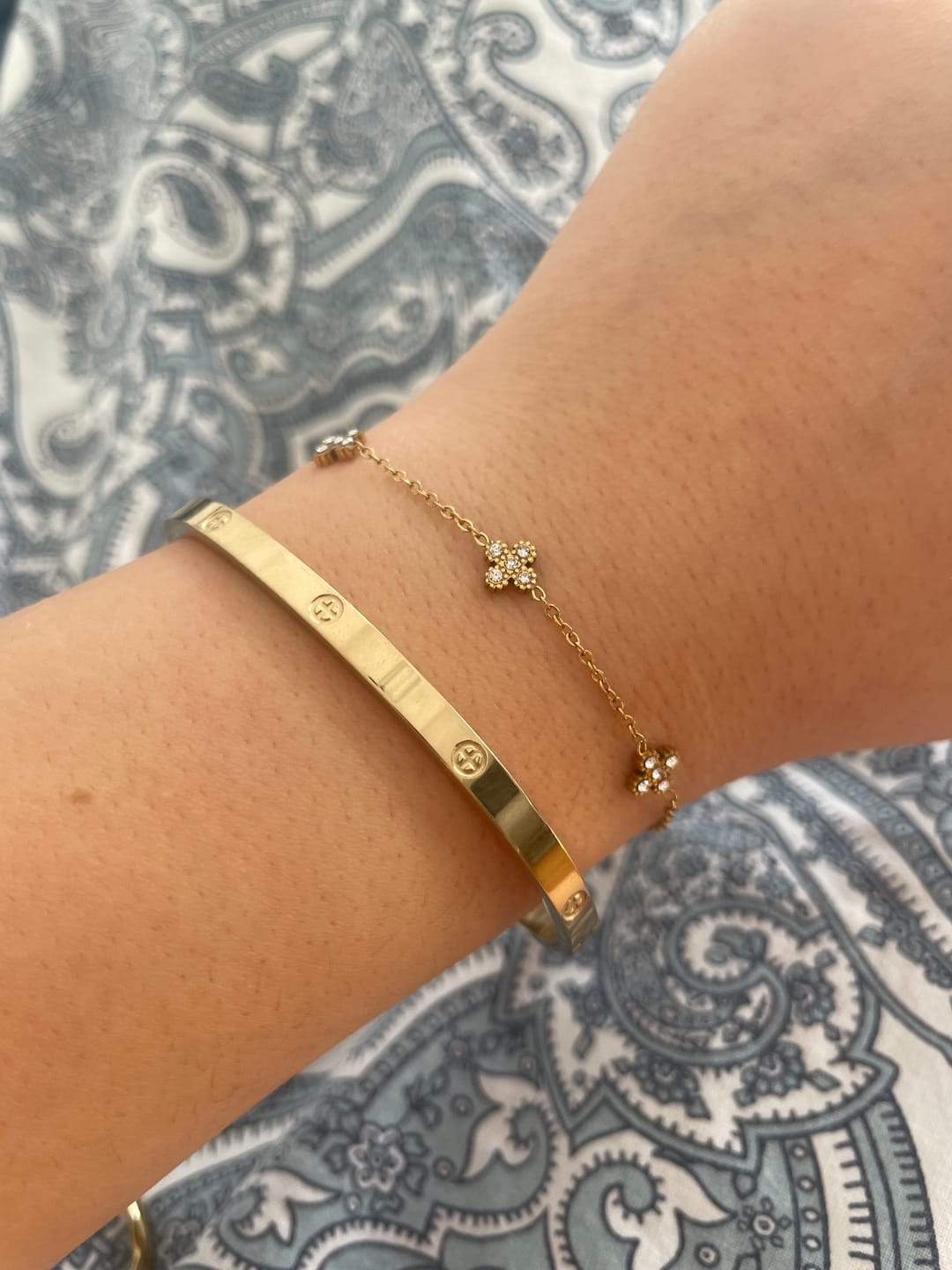 Customer photo review of Pave Flower Armband 14K Vergoldet