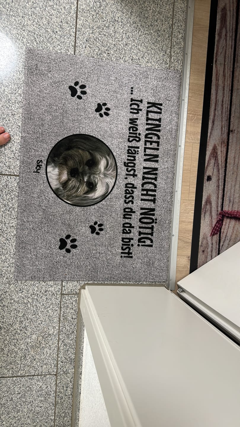 Customer photo review of Klingeln nicht nötig mit Foto - individuelle Fußmatte