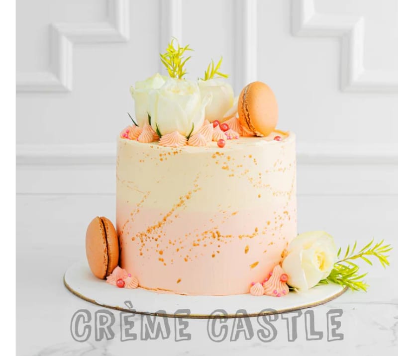 Customer photo review of Macaron Splash Cake