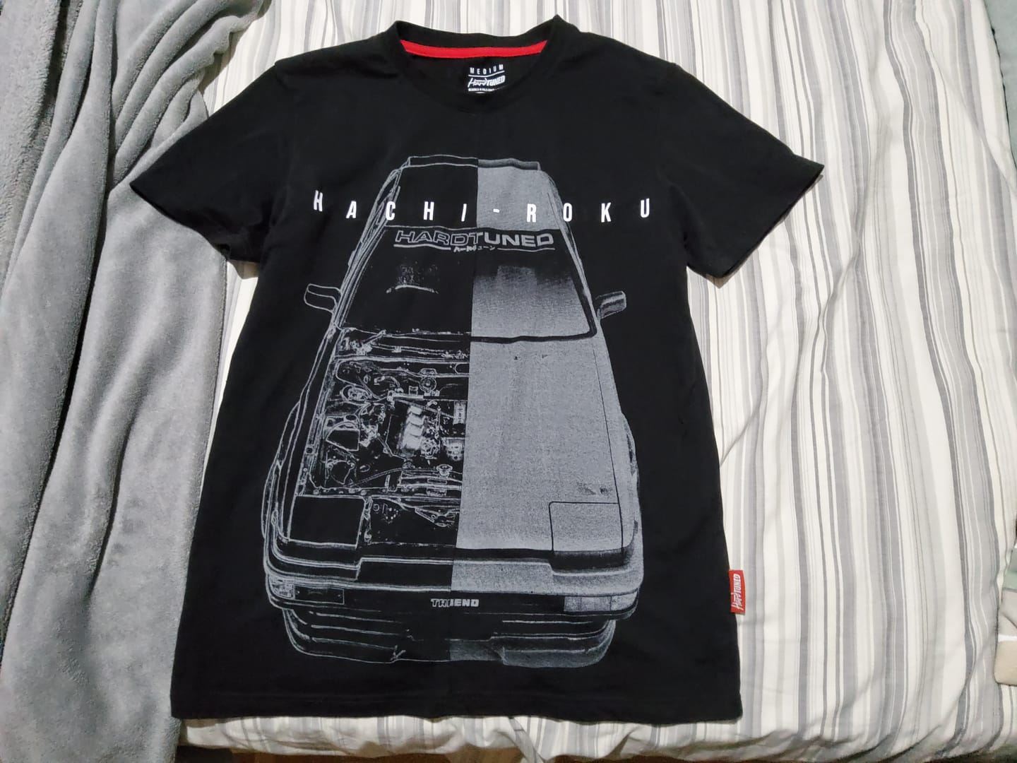 Customer photo review of Toyota AE86 Trueno Split Tee