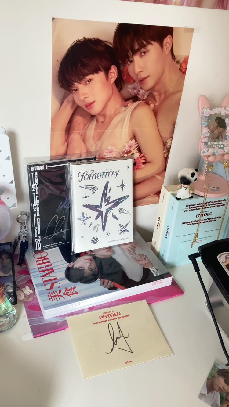 Customer photo review of LIMITED EDITION: PREMIUM POSTCARD SLEEVES - ROMANCE VERSION (134x174MM)