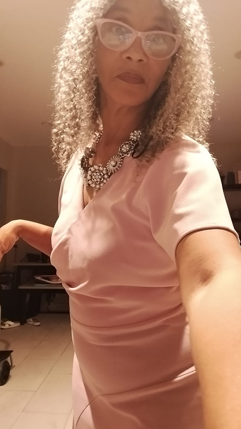 Customer photo review of Luvwin 13x4 Salt And Pepper Long Deep Curly Glueless Gray Color Pre-Cut Lace Wig