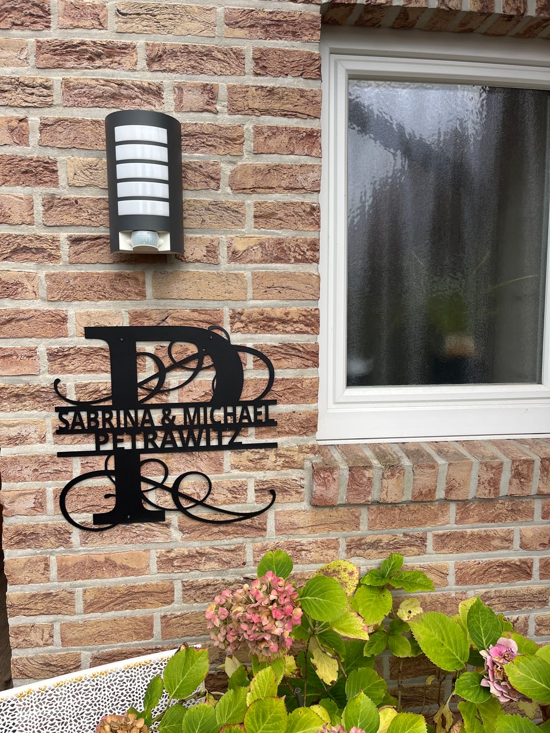 Customer photo review of Namens-Monogramm zweizeilig (personalisierbar)