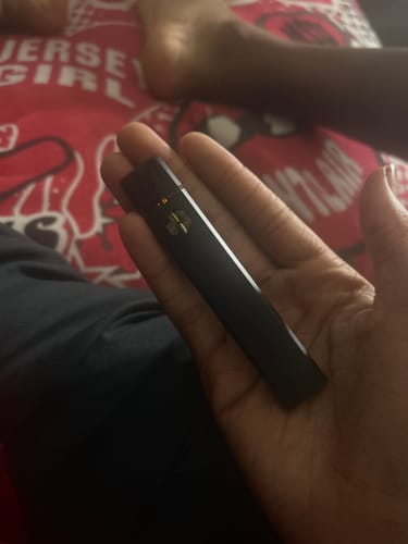 Customer photo review of VAPES Delta 8 Disposable Ice Cream Cake